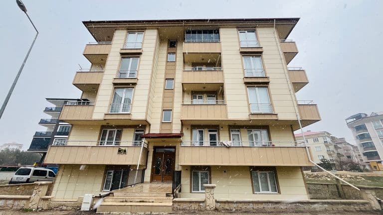AVANTAJLI KONUMLU, 2+1 SATILIK DAİRE