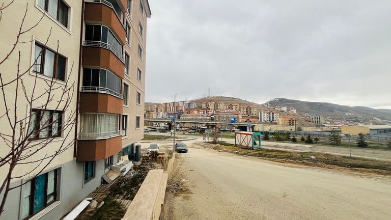 DORA - YENİ HASTANE YANINDA KAÇIRILMAYACAK SATILIK FIRSAT DAİRE