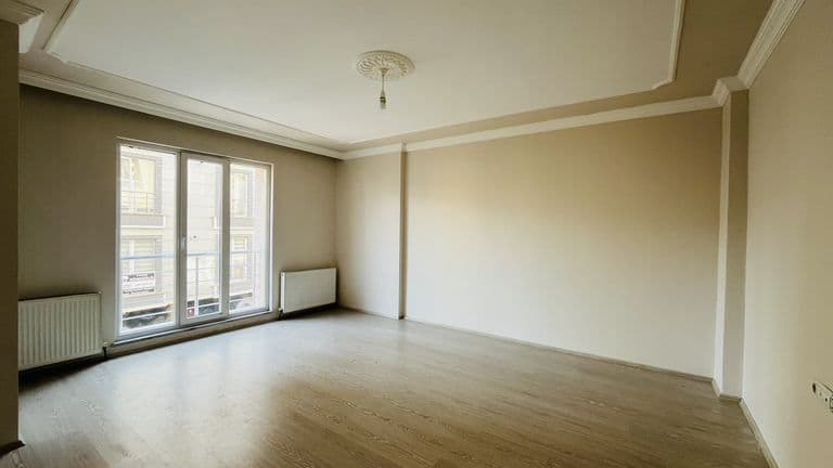 ŞEHİR MERKEZİNDE MÜKEMMEL KONUMDA SATILIK 3+1 DAİRE