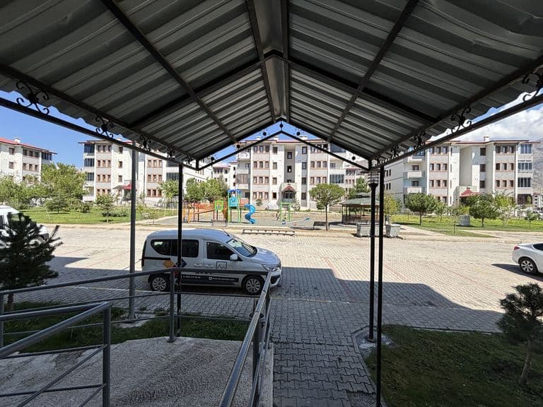 DORA’DAN GEÇİT TOKİ KONUTLARINDA KİRALIK 2+1 KONFORLU DAİRE!