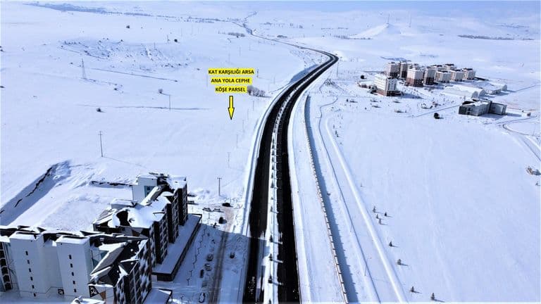 DORA - ANA YOLA CEPHE, 3.650 M² KÖŞE PARSEL KAT KARŞILIĞI ARSA