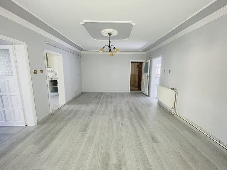 DORADAN JANDARMA OKULLAR LOKASYONUNA YAKIN 3+1 KİRALIK DAİRE