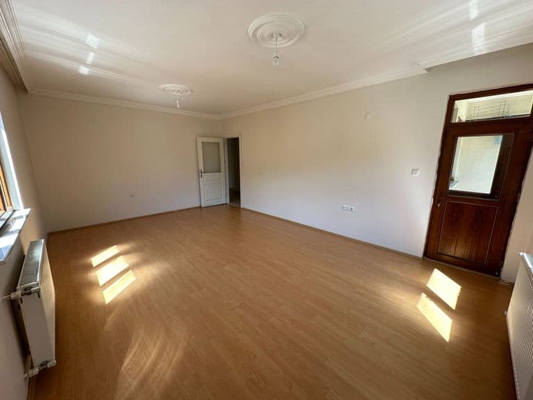 DORA'DAN İL SAĞLIK MÜDÜRLÜĞÜ KARŞISI FERAH 3+1 KİRALIK DAİRE