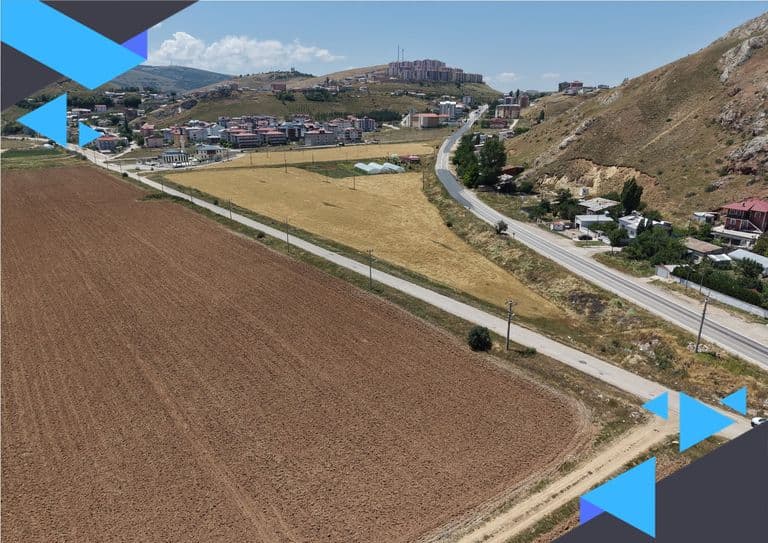 DORA - 0.40 KURULUM, ANA YOLA CEPHE 932 M SATILIK ARSA