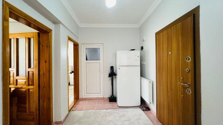 KAPALI BALKON VE KOLAY ULAŞIM AVANTAJIYLA 2+1 SATILIK DAİRE