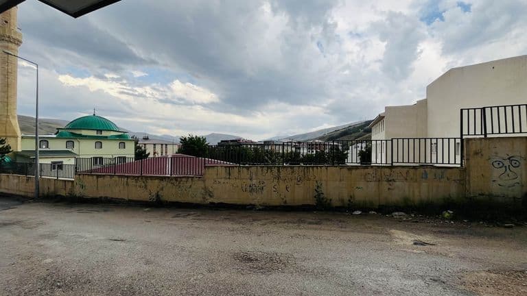 BÜYÜK METREKARE BÜYÜK KONFOR: DORADAN 950 METREKARE DÜKKAN