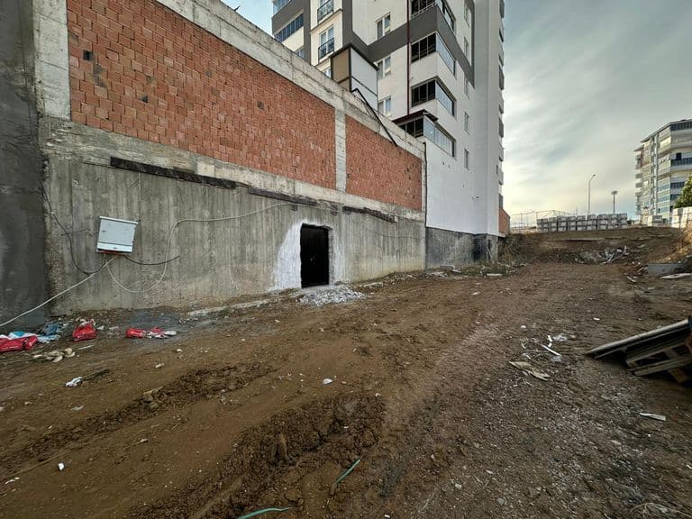 KİRALIK 270 m² DEPO – GENİŞ, KULLANIŞLI VE ERİŞİMİ KOLAY!