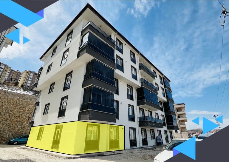 DORADAN YERDEN ISITMA SİSTEMLİ ŞEHİR MERKEZİNE YAKIN DAİRE