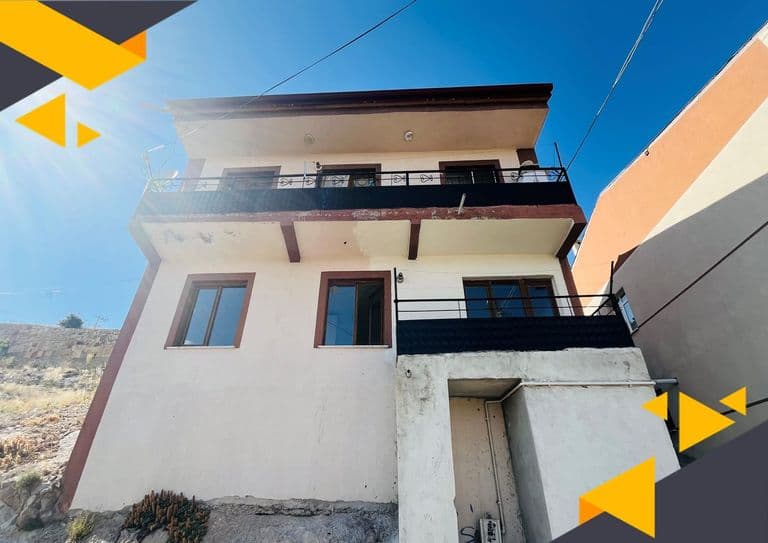 TUZCUZADE MAHALLESİNDE ŞEHİR MANZARALI 2+1 KİRALIK DAİRE