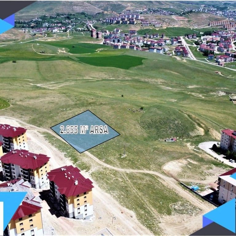 ÇOKLU KONUT YAPIMINA UYGUN, 2.655 M² SATILIK KÖŞE PARSEL ARSA