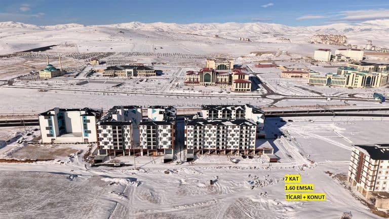 DORA - YENİ KENTTE TİCARİ + KONUT İMARLI 2062 M² SATILIK ARSA
