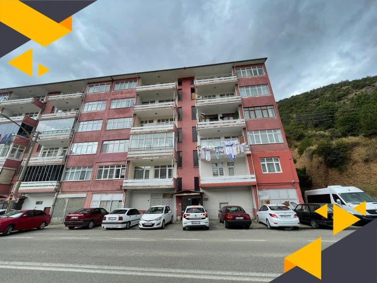 DORADAN ANA CADDE ÜZERİ 3+1 EŞYALI KİRALIK DAİRE