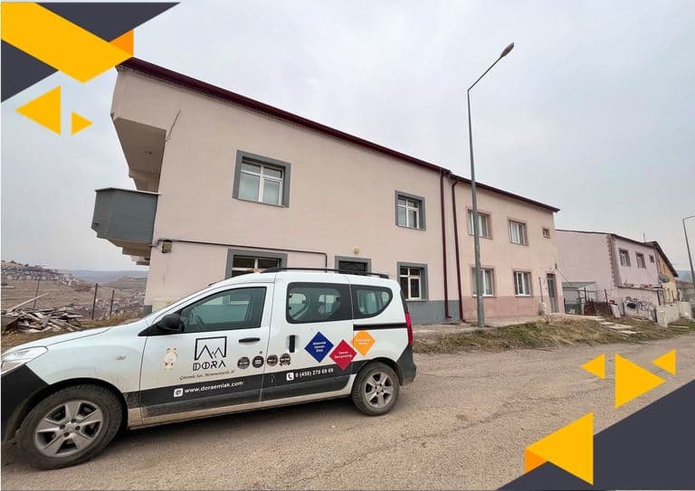 DORA'DAN ESENTEPE MAHALLESİNDE FIRSAT GENİŞ 2+1 KİRALIK DAİRE
