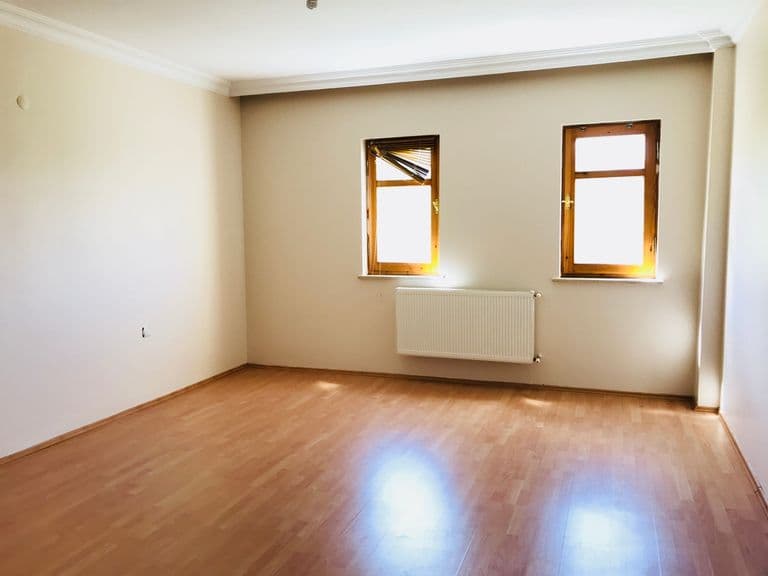 BAYBURT GENÇOSMAN MAH. YILDIZ KENT SİTESİNDE 3+1 KİRALIK DAİRE