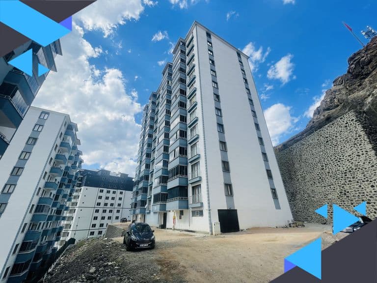 DORA'DAN MANZARALI RAHAT OTURUMA SAHİP SATILIK 3+1 DAİRE