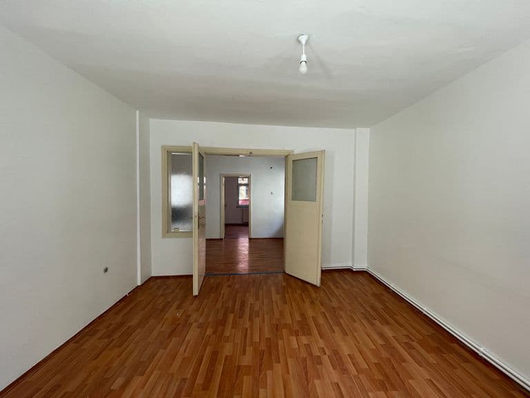 DORADAN KURUMLARA YÜRÜME MESAFİ 2+1 KİRALIK DAİRE