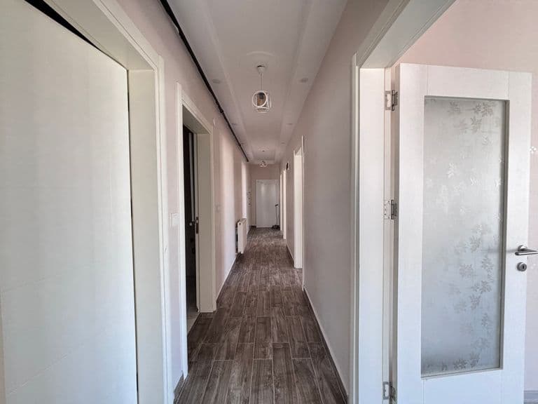 ÇİFTLİKKÖY'DE AVANTAJLI KONUMDA 3+1 KİRALIK DAİRE
