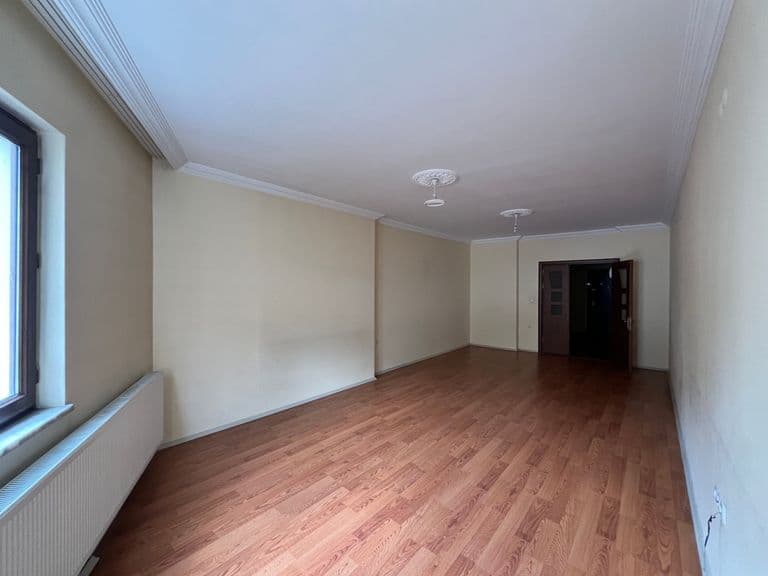 ŞEHRİN KALBİNDE YAŞAM , DEĞERLİ BİR YATIRIM! 3+1 SATILIK DAİRE