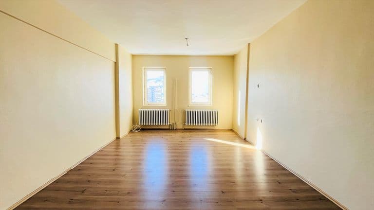 MERKEZİ KONUMDA GENİŞ VE KULLANIŞLI ÖNÜ AÇIK 3+1 SATILIK DAİRE