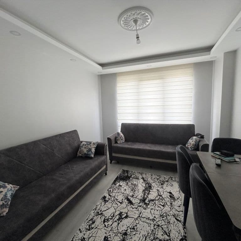 ŞİNGAH MAHALLESİNDE YATIRIMLIK FULL EŞYALI 2+1 SATILIK DAİRE