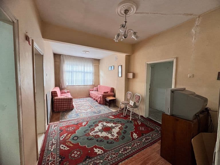 CUMHURİYET CADDESİ’NDE ÖĞRENCİLERE UYGUN 2+1 KİRALIK DAİRE