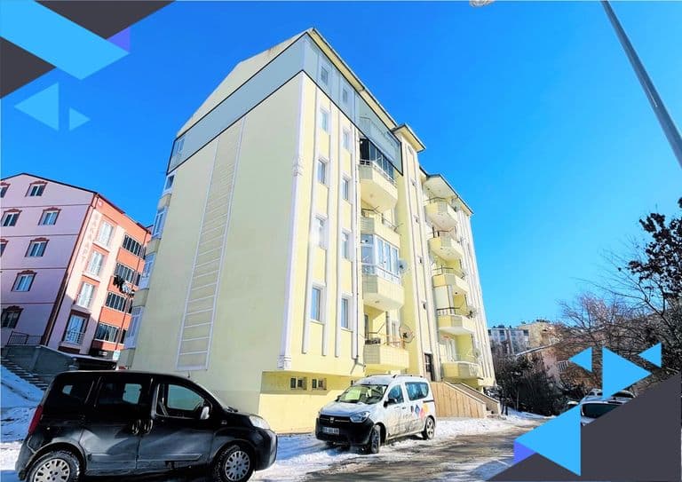 MERKEZİ KONUMDA GENİŞ VE KULLANIŞLI ÖNÜ AÇIK 3+1 SATILIK DAİRE