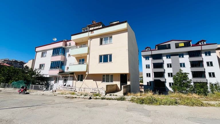 ESENTEPE MAHALLESİNDE 3+1 | GÜNEY CEPHE | MERKEZE YÜRÜME MESAFESİNDE GENİŞ VE FERAH YAŞAM ALANI