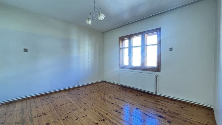 MERKEZİ NOKTADA ÇARŞI İÇİ GENİŞ KİRALIK DAİRE.
