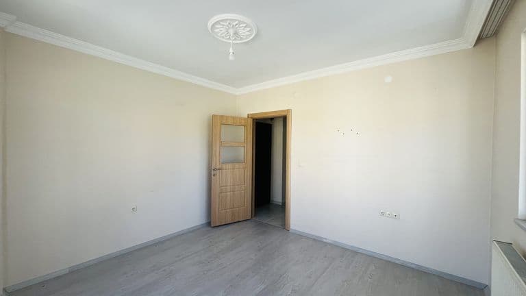 KALEARDI MAHALLESİ'NDE YENİ 2+1 KİRALIK DAİRE