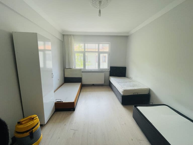 HASANBEY MAHALLESİNDE ÖĞRENCİYE UYGUN 3+1 EŞYALI KİRALIK DAİRE
