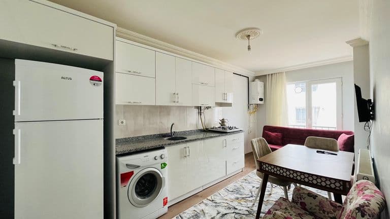 ÜNİVERSİTE YANI FUL EŞYALI 1+1 KİRALIK DAİRE
