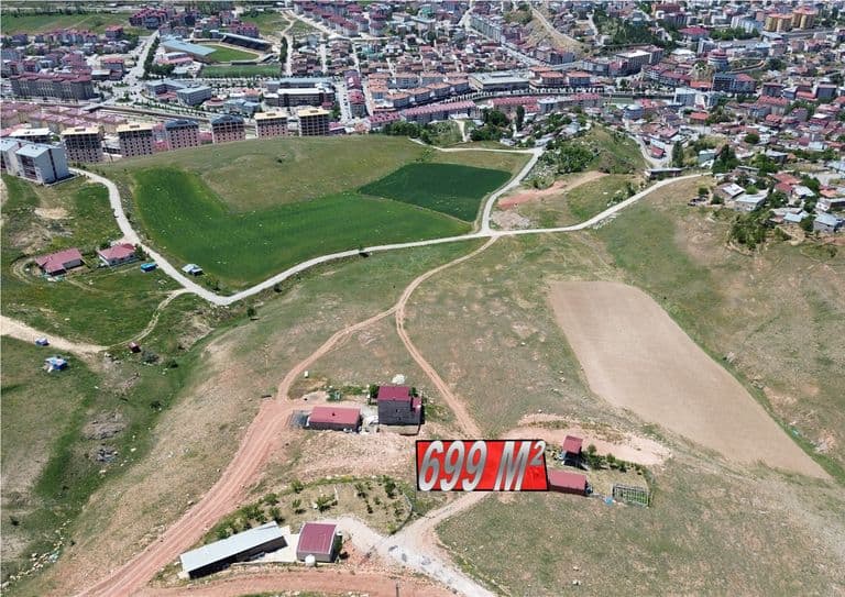 DORA - ŞEHİR MANZARALI HUZURLU VE HER AMACA UYGUN BİR ARSA İMKANI