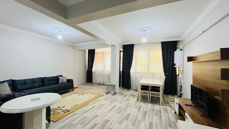 ŞEHRİN KALBİNDE EŞYALI 1+1 KİRALIK DAİRE