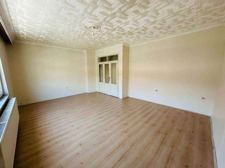 DORA'DAN CUMHURİYET CADDESİ'NDE 4+1 KİRALIK DAİRE