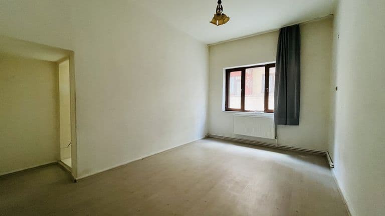 VELİŞABAN MAHALLESİ'NDE MERKEZİ NOKTA 3+1 KİRALIK DAİRE
