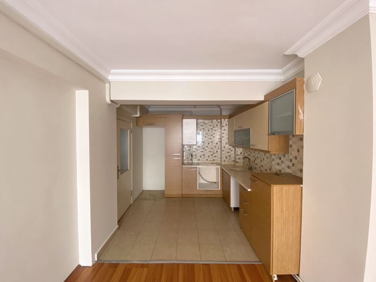 DORA'DAN GAZİLER MAHALLESİNDE GENİŞ VE FERAH 3+1 KİRALIK DAİRE !
