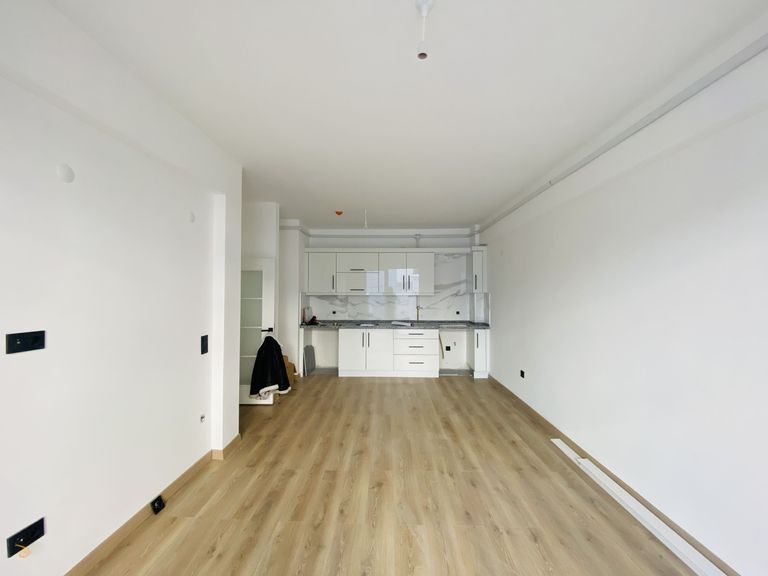 DORA'DAN GEMİLERÇEKEĞİ'NDE MODERN YERDEN ISITMALI 2+1 KİRALIK DAİRE