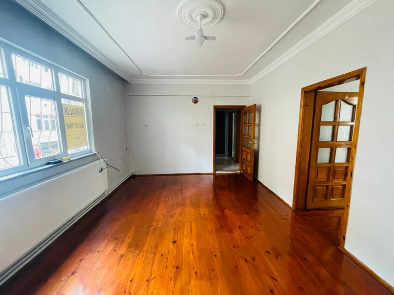 DORADAN HASANBEY CADDESİNDE 2+1 KİRALIK DAİRE