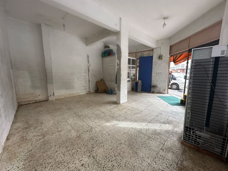 DORA'DAN KÖŞE KONUMLU GENİŞ VİTRİN ALANLI KİRALIK İŞYERİ