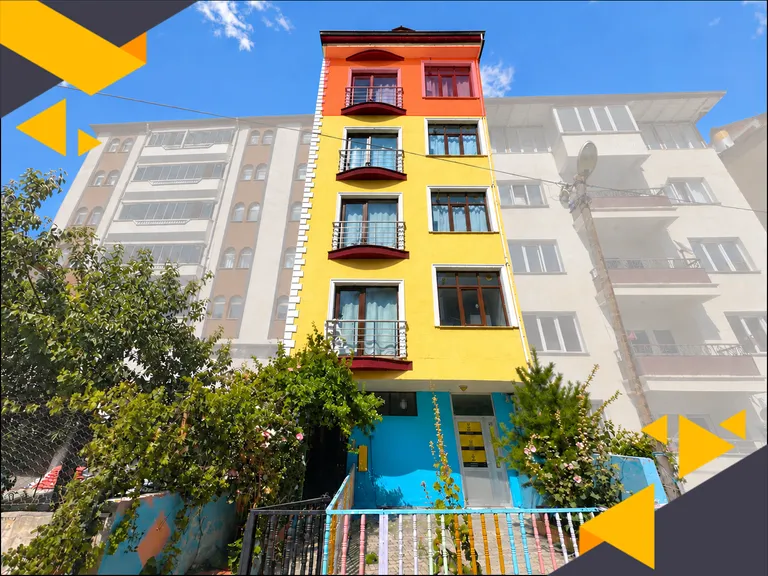 DORA'DAN GÜMÜŞHANE ÇARŞI MERKEZDE EŞYALI 2+1 KİRALIK DAİRE
