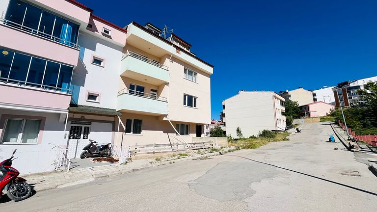 ESENTEPE MAHALLESİNDE 3+1 | GÜNEY CEPHE | MERKEZE YÜRÜME MESAFESİNDE GENİŞ VE FERAH YAŞAM ALANI