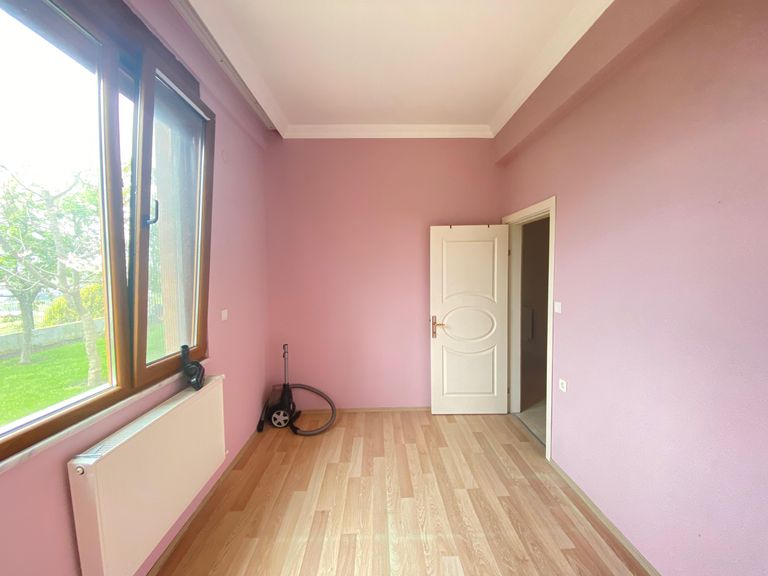 DORA - HUZURLU LOKASYONDA GENİŞ VE KULLANIŞLI 2+1 KİRALIK DAİRE