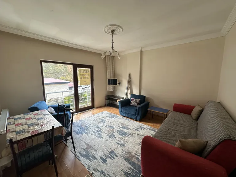 DORA'DAN GÜMÜŞHANE ÇARŞI MERKEZDE EŞYALI 2+1 KİRALIK DAİRE