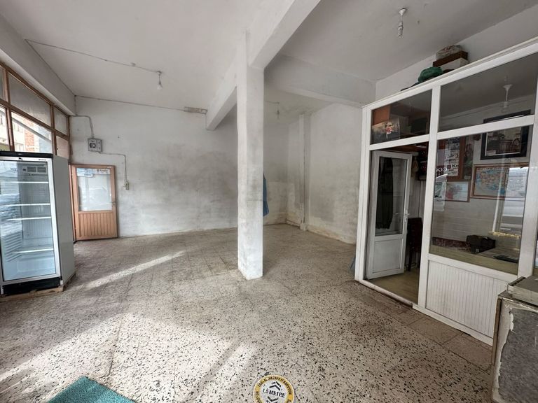 DORA'DAN KÖŞE KONUMLU GENİŞ VİTRİN ALANLI KİRALIK İŞYERİ
