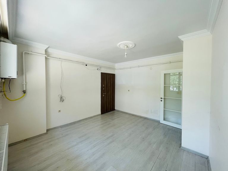 ŞEHİR MERKEZİNDE KİRALIK 2+1 DAİRE HER YERE YÜRÜME MESAFESİNDE