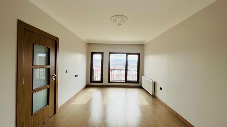 ÖĞRETMEN TOKİLERİNDE GÜNEY CEPHELİ 2+1 KİRALIK DAİRE