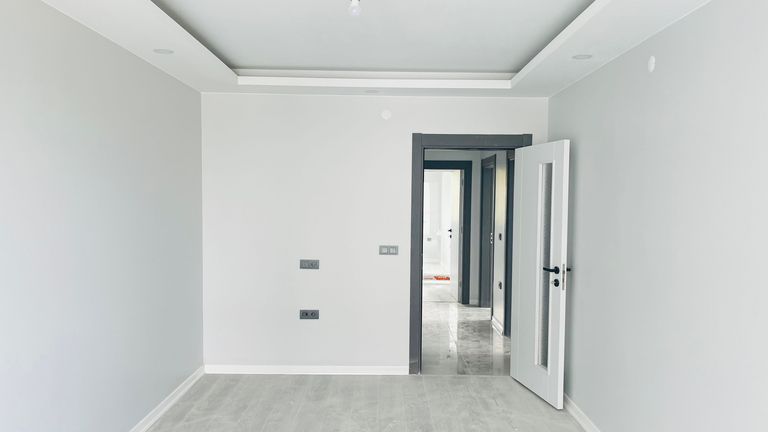 DORA - GENİŞ ÖNÜ TAMAMEN AÇIK HARİKA DOĞA MANZARALI 2+1 SATILIK DAİRE