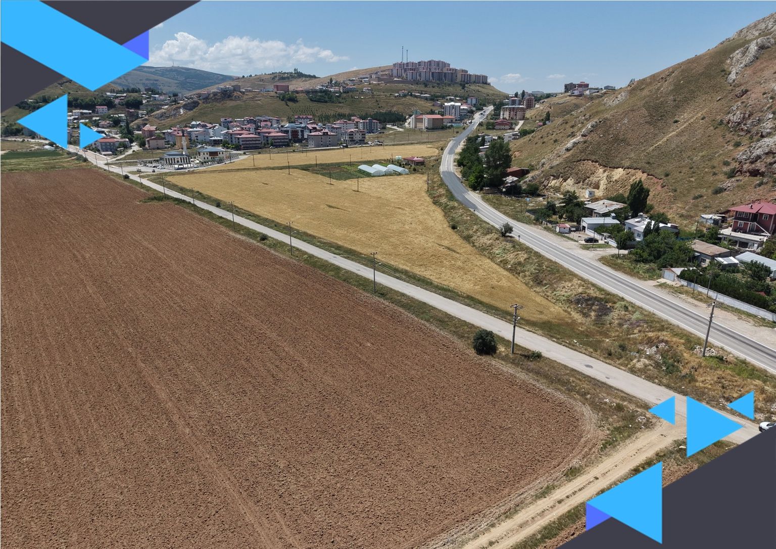 DORA - 0.40 KURULUM, ANA YOLA CEPHE 932 M SATILIK ARSA