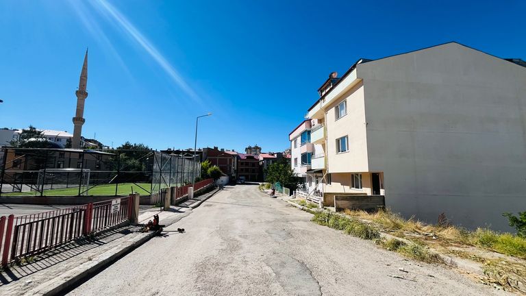 ESENTEPE MAHALLESİNDE 3+1 | GÜNEY CEPHE | MERKEZE YÜRÜME MESAFESİNDE GENİŞ VE FERAH YAŞAM ALANI