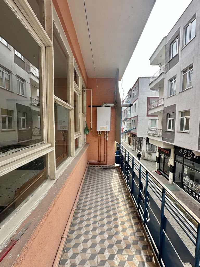 DORA GÜVENCESİYLE MERKEZİN KALBİNDE 2+1 EŞYALI KİRALIK DAİRE!